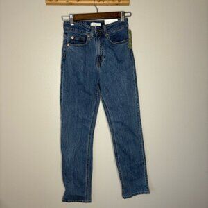 NWT H&M High Waist Ankle Jeans 2